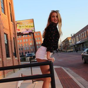 Meet your Posher, Ellie